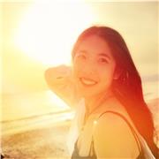 profesora de chino imparte clases a todas las edades。