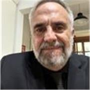 Mein Name ist Roberto, ich lebe in Argentinien und bin Chemielehrer. Für diejenigen, die diese Sprache lernen möchten, kann ich auch Spanischkurse anbieten. Ich bin hier, um Ihnen zu helfen!