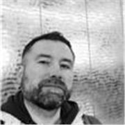 Profesor titulado, nativo y con amplia experiencia profesional en los centros públicos, privados y de formación en empresas