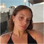 Profesora de inglés apta para niños desde infantil hasta primaria. 
