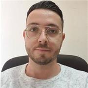 Graduado en Ingeniería de telecomunicaciones y con máster en Ciberseguridad doy clases particulares a alumnos de primaria y de la ESO