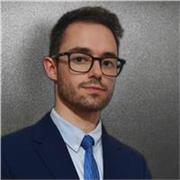 Graduado en Derecho con experiencia académica y especialista en materias de Derecho Penal y Administrativo 