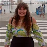 Profesora de matemáticas e inglés (me han dicho desde siempre que tengo mucha madera para ser profe) y armada de paciencia