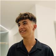 Estudiante de ADE con conocimientos para impartir clases de mates y economia (bachillerato)