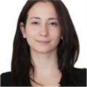 Insegnante di Diritto. Laureata in Giurisprudenza. Giovane Avvocato. Offre lezioni private online per ragazzi e adulti  a Roma.