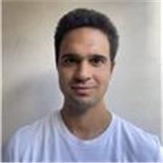 A disposizione per dare una mano ai bambini 