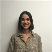 Profesora nativa imparte clases de griego para hispanohablantes