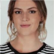 Estudiante de biología imparte clases a niños de nivel primaría, ESO y bachillerato. También materias como ingles, lengua castellana