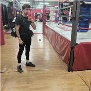 Profesor de boxeo apto para todas las edades y niveles.