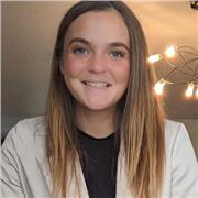 Native English Speaker, TEFL Qulified, University History Student