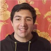 Étudiant en deuxième année de pharmacie. J'ai réussi à obtenir la filière pharmacie suite au concours de médecine (PASS)