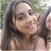 Mi chiamo Azzurra, ho 21 anni e sono al mio secondo ann di università a Firenze. Sono diplomata al liceo linguistico