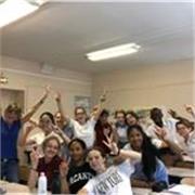 Profesora de francés apta para todos los niveles.