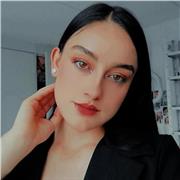 Profesora de Maquillaje , doy clases presenciales y virtuales de maquillaje Básico ,Medio y avanzado