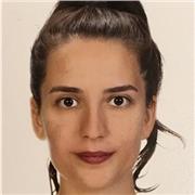 Professeure d’anglais – 36 ans | Certifiée TESOL | Master en Psychologie | Approche bienveillante et créative