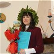 Sono una neolaureata in Scienze della formazione primaria, sono paziente, empatica e mi piace l'insegnamento. Offro servizio di aiuto compiti e ripetizioni a bambini di scuola primaria (tutte le discipline) e a ragazzi di scuola media (inglese, spagnolo e