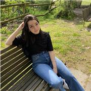 Laureata in Italianistica offre ripetizioni di latino, storia, geografia e italiano