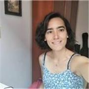 Profesora de inglés imparte clases