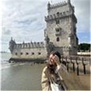 I give private Italian lessons, trying to make them interesting and funny, giving tipps to make you sound like a native!