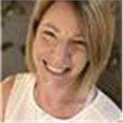 Laureata in lingue e letterature anglosassoni con esami integrativi di linguistica e didattica disponibile per lezioni sia in presenza che online per studenti di scuola primaria e secondaria .Prezzi contenuti