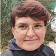 offro lezioni private a bamibini di scuole elementari e medie adattandole alle loro esigenze
