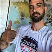 Lezioni di padel per singoli o per gruppi di persone