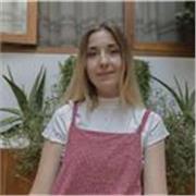 Profesora de Diseño Gráfico, vídeo y fotografía. Clases aptas para todas las edades y niveles.