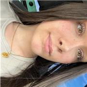 Puedo dar clases presenciales a niños de primaria de Inglés, Valenciano, Castellano y Economía. Este año empiezo Bachillerato.