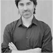 Profesor titulado y con más de 5 primeros premios internacionales de composición, ofrece clases de armonía y composición on-line.