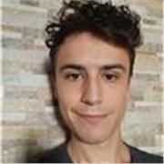 Profesor de matemáticas básica con muy buena enseñanza infantil