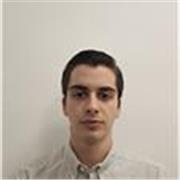Estudiante joven y bilingüe con experiencia previa dando clases particulares