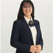 Chercheuse en marketing et formatrice passionnée, diplômée en master de recherche en décisions marketing et innovation. ??