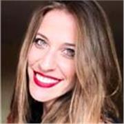 Ciao! Mi nombre es Carmen y soy italiana nativa. Ofrezco clases de italiano dinámicas y personalizadas para todos los niveles. 