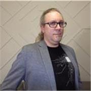 Administrateur Systèmes et Réseaux disponible pour enseigner les fondamentaux de l'informatique mais aussi jusqu'au niveau bac +3.