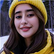 Si vous avez besoin de quelqu'un qui vous aide en français , englais ou arabe je suis la