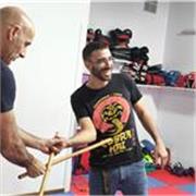 🥋 Clases online de JEET KUNE DO, KALI Y SILAT
Ofrezco clases online en directo donde aprenderás un sistema de combate completo