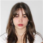 tengo 18 años, actualmente estudio la carrera de derecho, tengo mucha experiencia con lengua y ademas de manejar el ingles.
