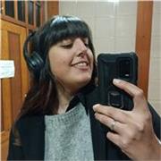 Monitora educativa y de ocio centrada en el apoyo específico de cada niño y/o niña de manera personalizada y dinámica. 
