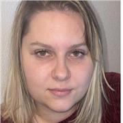 Étudiante en Master Entrepreneuriat et Innovation donne des cours en informatique et nouvelles technologies