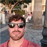 Insegante di Economia e Management e Mental Coach offre lezioni in modalità e-learning