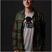 Guitar tutor in Brighton, BIMM Music Production graduate, offering engaging lessons for beginners and advanced players.