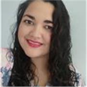 Profesora que brinda clases particulares para niños y niñas