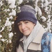 Licenciada en Biología que cuenta con una amplia experiencia en el sector público