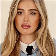 Profesora de primaria apta para todas las edades y niveles.