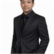 Maestro de Español Habla lee y escribe