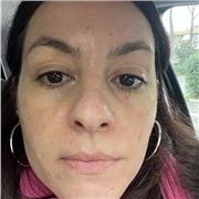 Laureata in Lettere offre supporto per lo studio delle discipline umanistiche, in particolare letteratura e storia