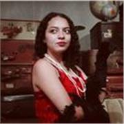 Profesora de diseño gráfico, ofrece clases de arte, branding, dibujo, marketing o a fin a personas de todas las edades