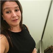 Soy una persona muy empática , paciente , con buen humor, simpática y con don de gentes , se tratar con las personas