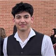 Estudiante recién graduado de 2 de Bachillerato que busca enseñar y ganar experiencia a chicos que lo necesiten