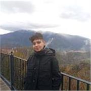 Chico con grado socio sanitario y actualmente cursando anatomia patológica con altos conocimientos en biología y anatomía 